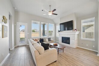 7323 Perching Hawk Trl in Katy, TX - Building Photo - Building Photo