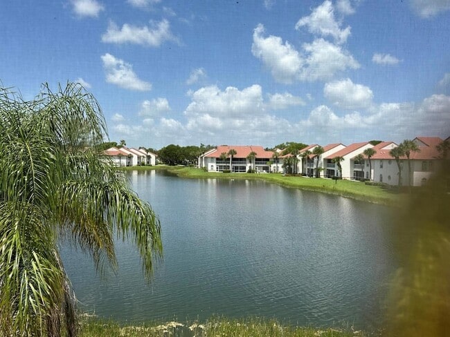 290 Cypress Point Dr