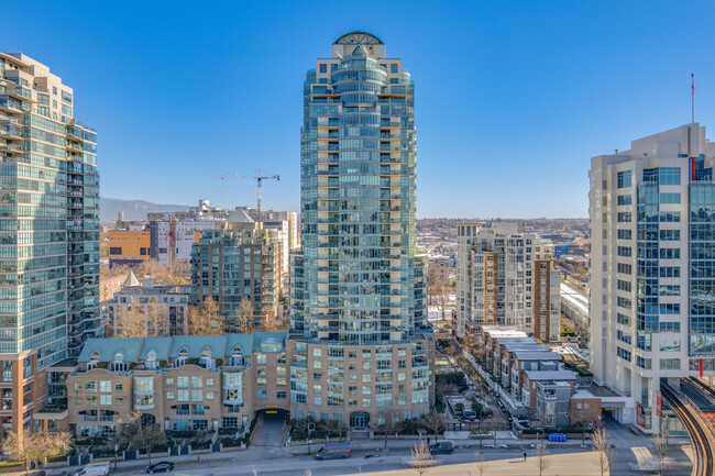 City Gate in Vancouver, BC - Building Photo - Building Photo