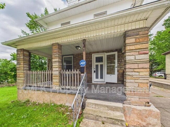 448 E Voris St in Akron, OH - Building Photo - Building Photo