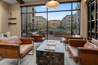 Knox at Metrocenter in Nashville, TN - Foto de edificio - Building Photo