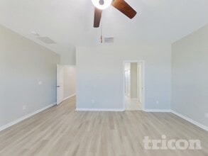 33164 Whisper Pointe Dr in Wesley Chapel, FL - Building Photo - Building Photo