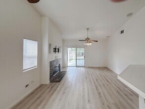 27204 Michener Dr in Menifee, CA - Building Photo - Building Photo