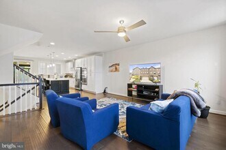3156 Goldenwave Ct in Fairfax, VA - Building Photo - Building Photo