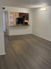 20800 NE 8th Ct, Unit 10617 in Miami, FL - Foto de edificio - Building Photo