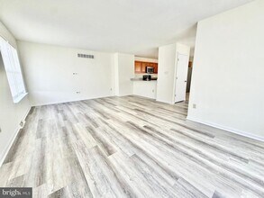 245 Charring Cross Dr in Dover, DE - Building Photo - Building Photo