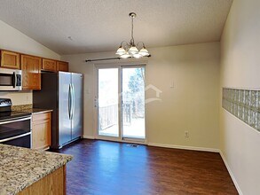 12034 Glencoe St in Thornton, CO - Foto de edificio - Building Photo