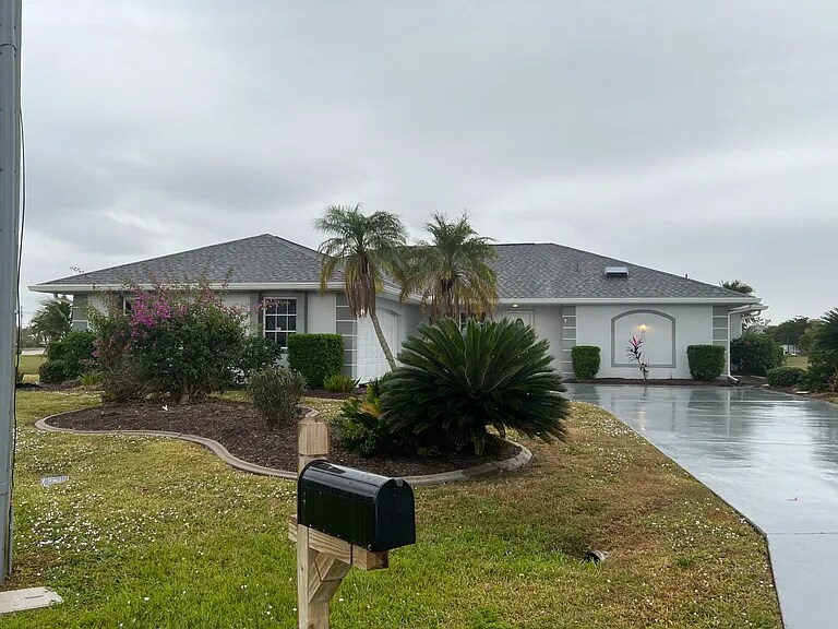 2178 Calcutta Rd in Punta Gorda, FL - Building Photo