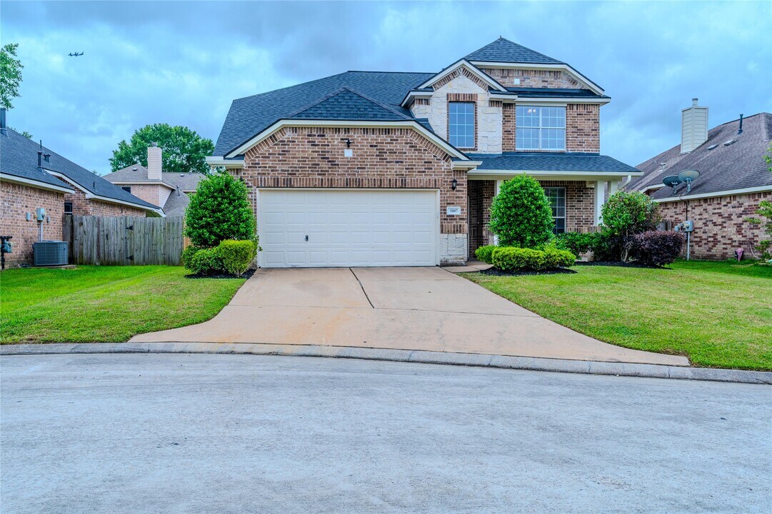 5807 Cypress Mound Ct in Spring, TX - Foto de edificio