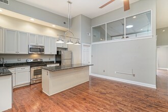 6-10 Strawberry St in Philadelphia, PA - Building Photo - Building Photo