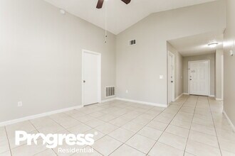 1629 Sunburst Way in Kissimmee, FL - Foto de edificio - Building Photo