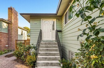 4204 SE Main St in Portland, OR - Foto de edificio - Building Photo