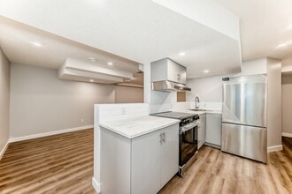 4752 Memorial Dr E in Calgary, AB - Building Photo - Building Photo