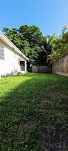 2633 SW 30th Ct in Miami, FL - Building Photo - Building Photo