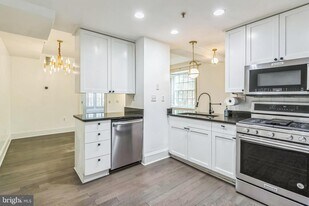 1750 16th St NW in Washington, DC - Building Photo