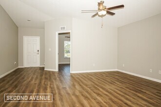 2747 Ponce De Leon Blvd in North Port, FL - Building Photo - Building Photo