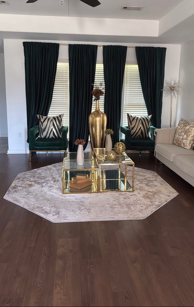 784 Huey Andrew Ave in Gonzales, LA - Foto de edificio - Building Photo