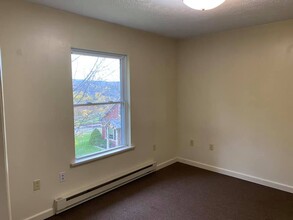 62 Depot St, Unit 4 in Frostburg, MD - Building Photo - Building Photo