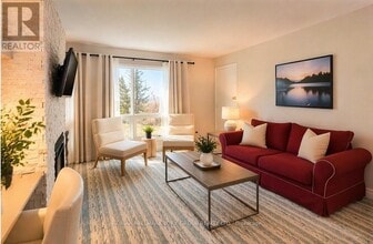 1235 Deerhurst Dr in Huntsville, ON - Building Photo - Building Photo