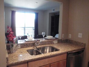 2050 Jamieson Ave, Unit 1109 in Alexandria, VA - Building Photo - Building Photo
