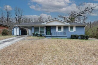 667 Tara Cir SE in Atlanta, GA - Building Photo - Building Photo