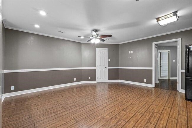 7648 Broadview Dr in Houston, TX - Building Photo - Building Photo