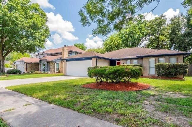 12106 Essenbruk Dr in Houston, TX - Building Photo - Building Photo