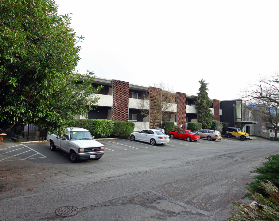 Tara Apartments in Seattle, WA - Foto de edificio