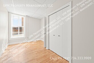 412 Grand River Ave in Port Huron, MI - Building Photo - Building Photo