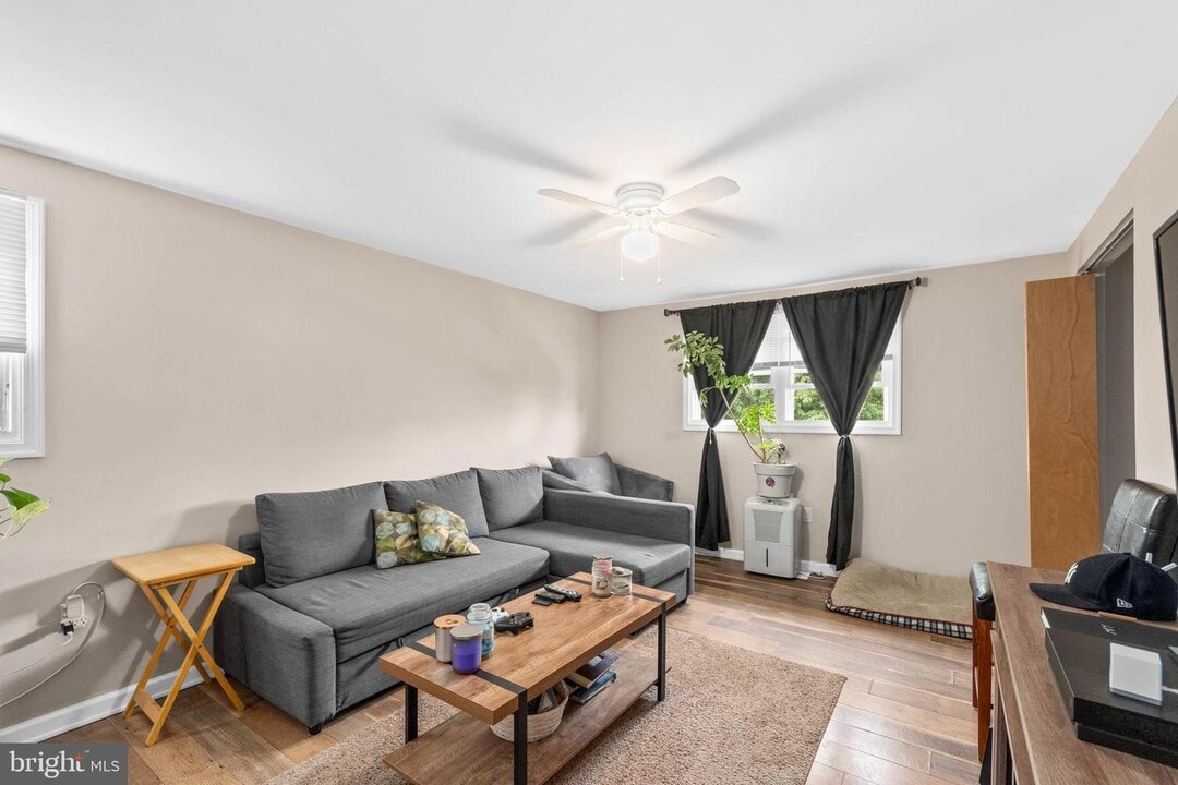 113 Poplar Ave Photo