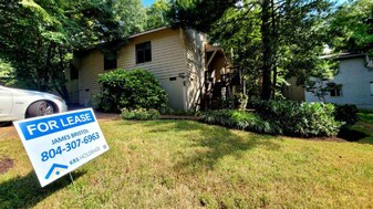 2302 Boulder Run Ct in Richmond, VA - Building Photo