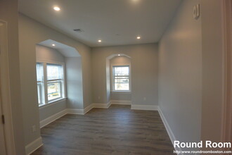 120 Kenrick St, Unit 6 in Boston, MA - Building Photo - Building Photo