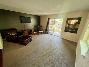 68 SW Cleveland Ave in Bend, OR - Building Photo - Building Photo