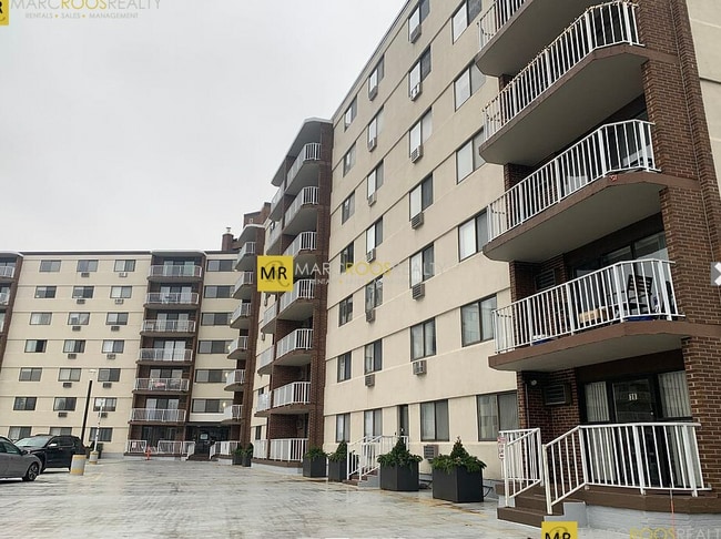 property at 141 Coolidge Ave