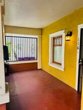851 Pine Ave, Unit 116 in Long Beach, CA - Building Photo - Building Photo