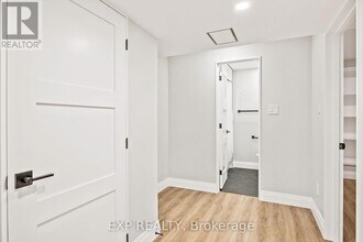 19 Masters Green Crescent in Brampton, ON - Building Photo - Building Photo