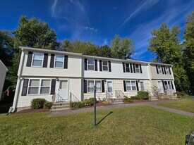 5 Periwinkle Ln in Glastonbury, CT - Building Photo