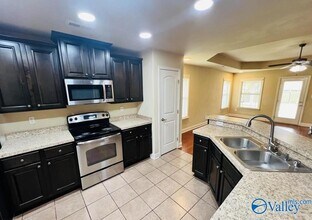 111 Pembridge Ln in Madison, AL - Building Photo - Building Photo