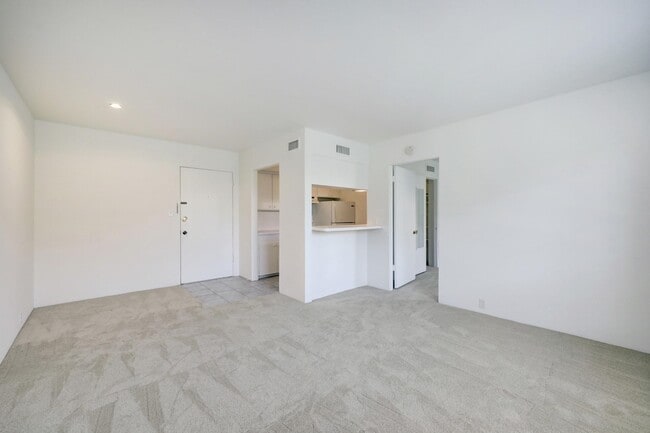 property at 5353 Institute Ln