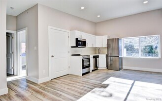 292 Main St in Nyack, NY - Building Photo