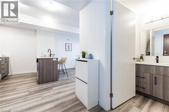 108 Garment St in Kitchener, ON - Building Photo - Building Photo