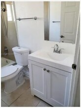 4271 NW 5th St in Plantation, FL - Foto de edificio - Building Photo