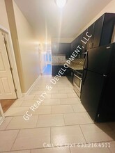 7644 S Normal Ave in Chicago, IL - Building Photo - Building Photo