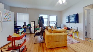 601 W. Deming Pl in Chicago, IL - Building Photo - Interior Photo