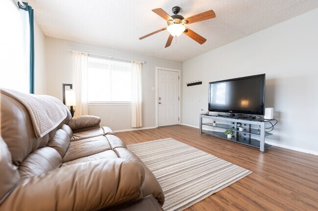 200 E Navajo St in Farmington, NM - Building Photo - Building Photo