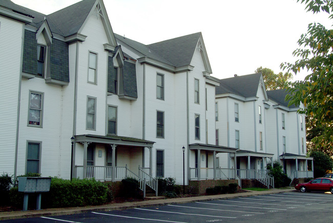 1029 Green St in Portsmouth, VA - Building Photo - Building Photo