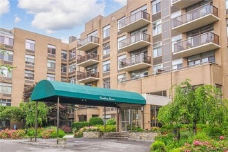 35 N Chatsworth Ave in Larchmont, NY - Building Photo - Building Photo