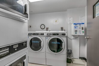 300 Newark St, Unit 4H in Hoboken, NJ - Building Photo - Building Photo