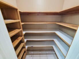 17326 Ponderosa Pines Dr in Houston, TX - Building Photo