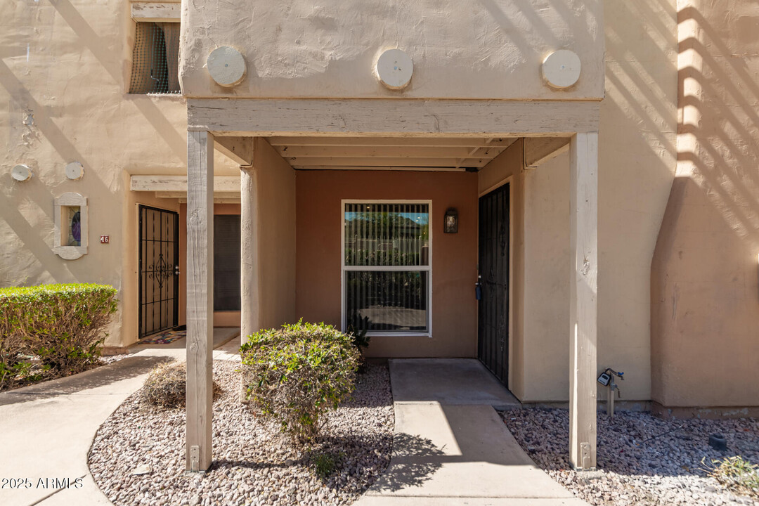 1425 E Desert Cove Ave in Phoenix, AZ - Building Photo